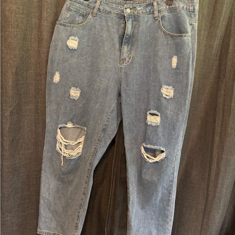 SHEIN Blue Distressed Boyfriend Jeans
